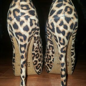 LEOPARD PRINT PLATFORM HEELS